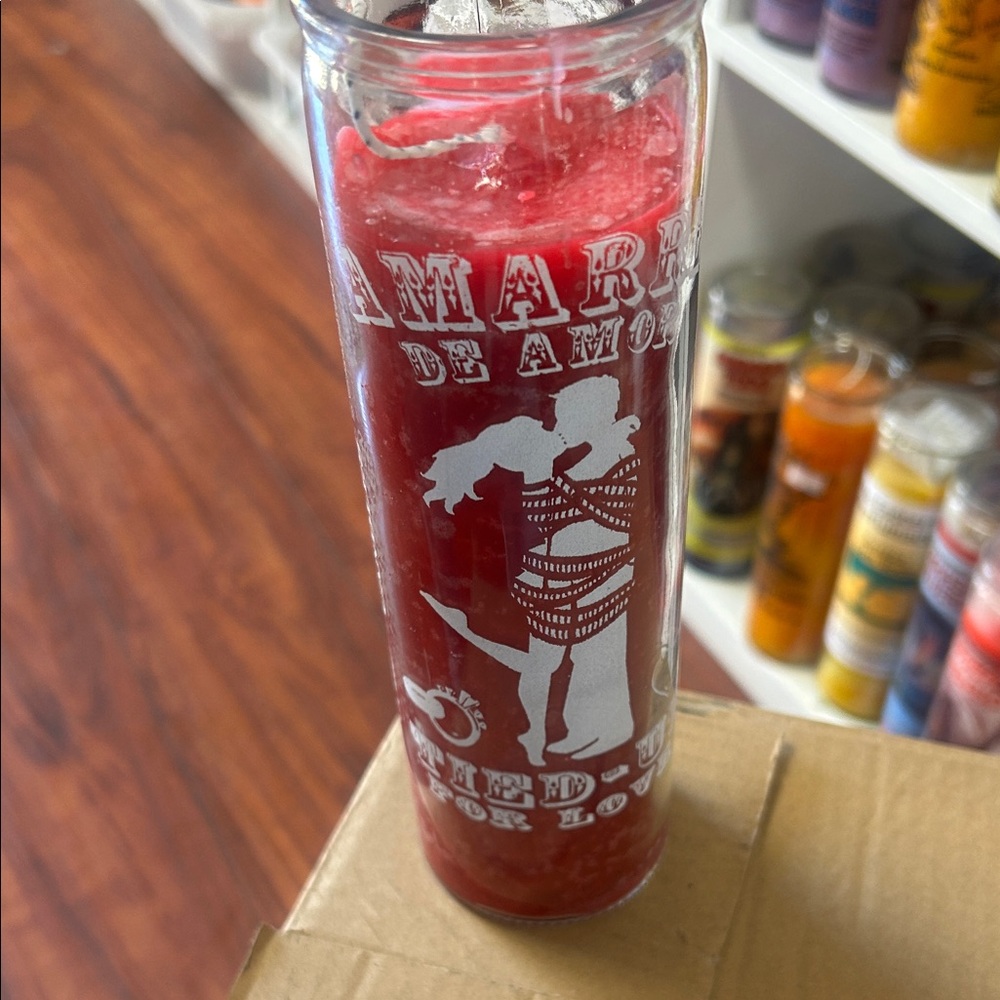 Red Amarre de Amor Candle